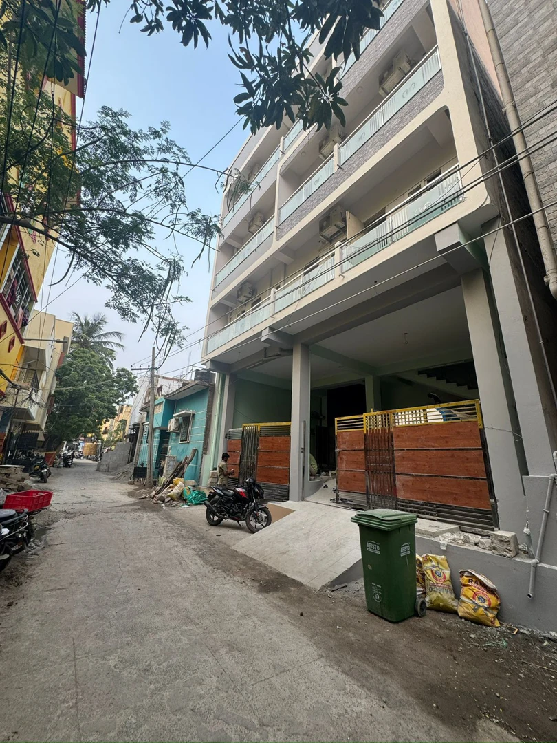 Luxoliv Cookie PG in Taramani, Chennai | Fully Furnished Coliving for Men & Women — PG in Taramani, Chennai
