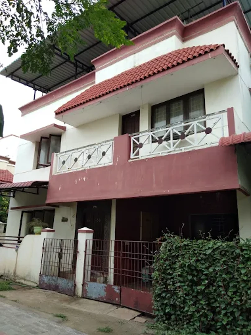 Pearl PG ( Ladies Hostel ) — PG accommodation in Zamin Pallavaram, chennai