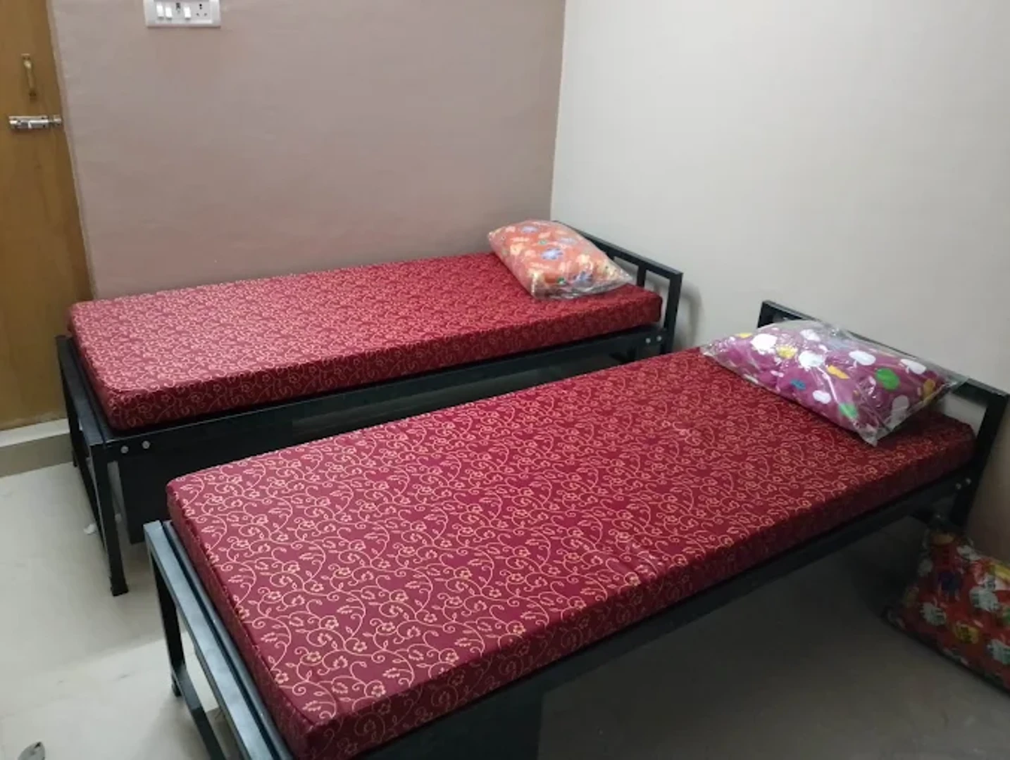 Aspirants Nest Men's PG — PG accommodation in Thirumagal Colony , Chennai