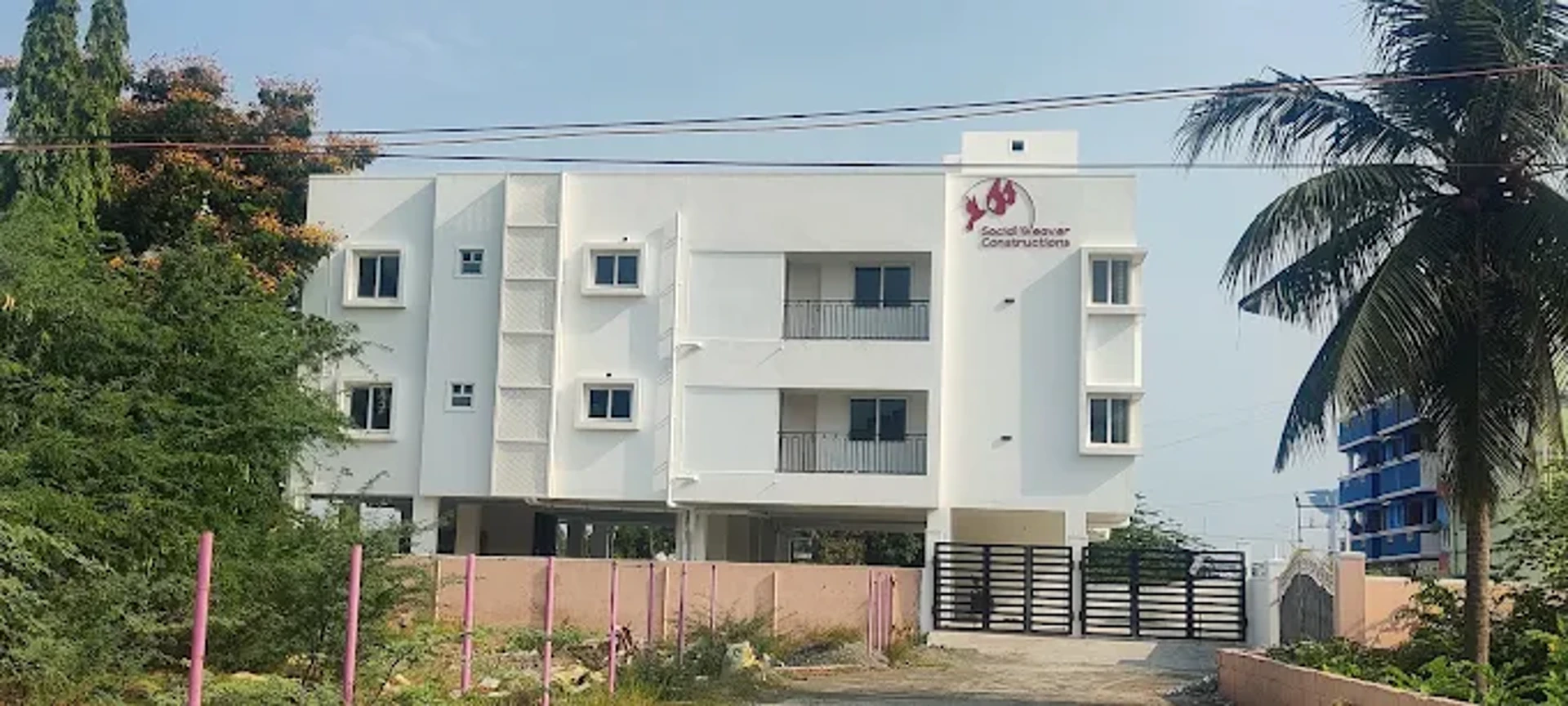 Sri Lakshmi Narayana PG for Gents — PG accommodation in Navalur, Chennai