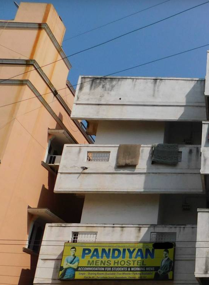 Pandian Mens Hostel — PG accommodation in Sri Iyappa Nagar, Chennai
