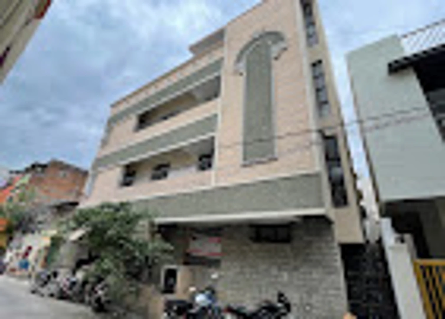 Fortune Stays-Men's Arumbakkam — PG accommodation in Arumbakkam, Chennai