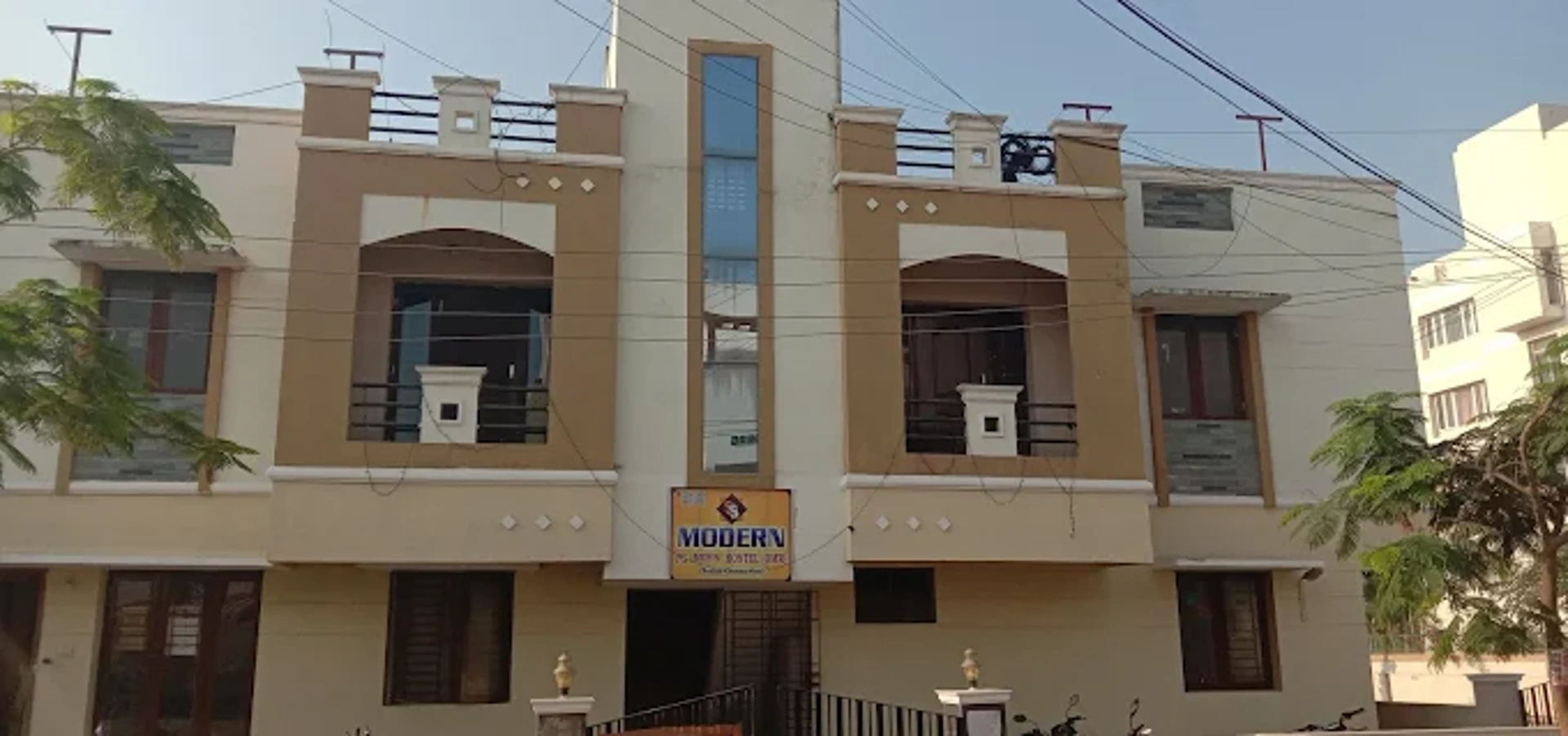 SS Modern PG Men's Hostel (OMR) — PG accommodation in Thoraipakkam, Chennai
