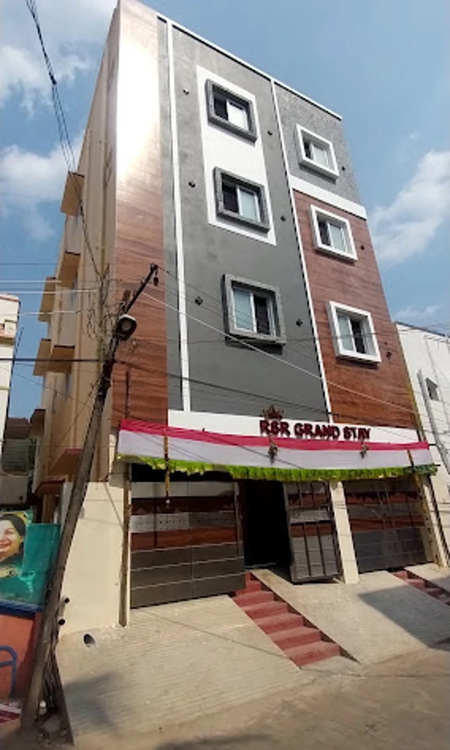 Saairaam Hostel Boys PG — PG accommodation in Kattupakkam, Chennai