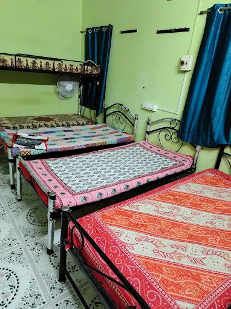 Sree Shakthi Men's Hostel — PG accommodation in  Mugalivakkam, Chennai,