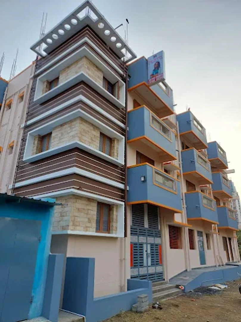 Sai Grand Women's PG — PG accommodation in Navalur, Chennai