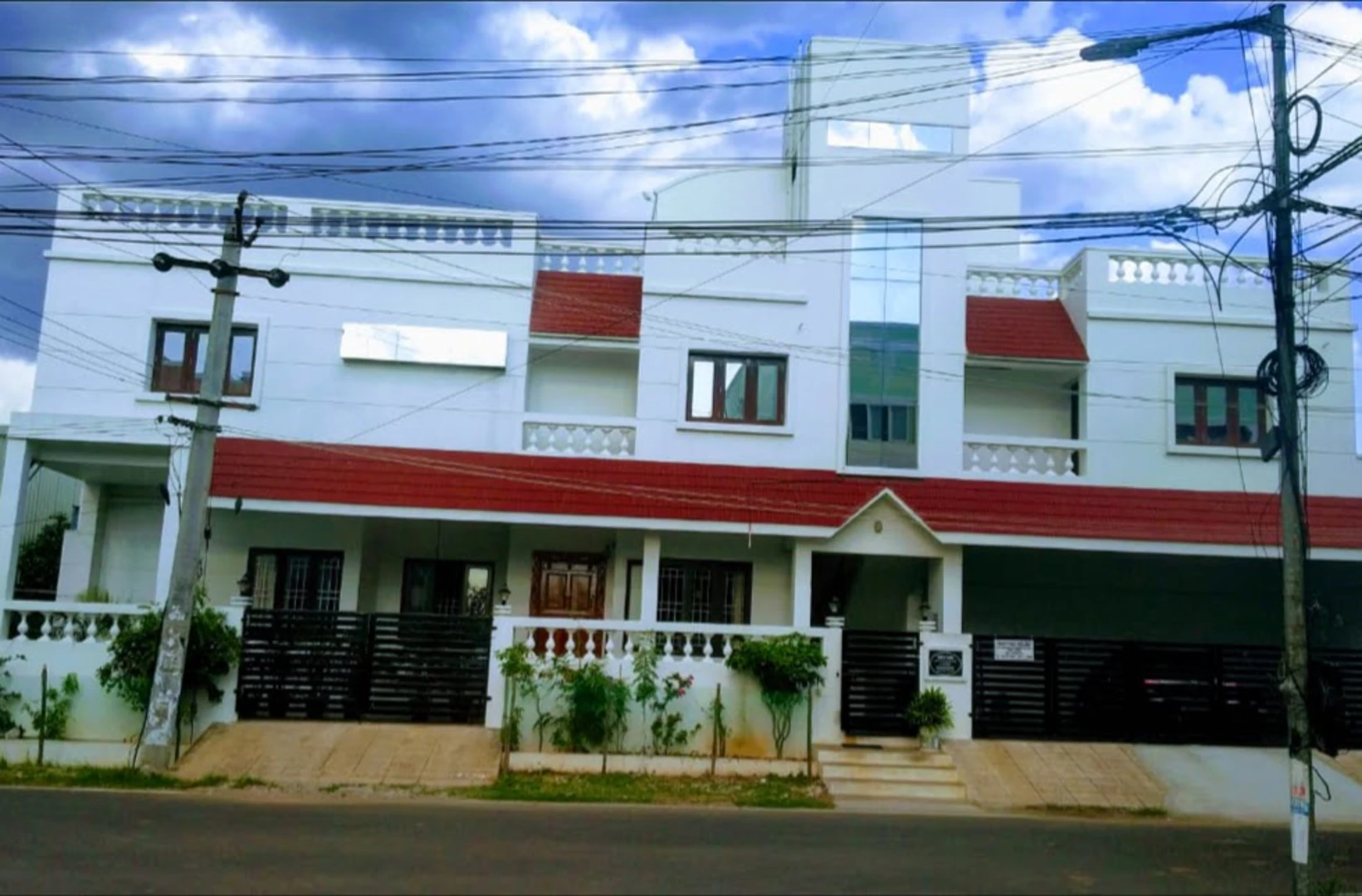 Ladies PG - (Dhivyam House) — PG accommodation in Thoraipakkam, Chennai