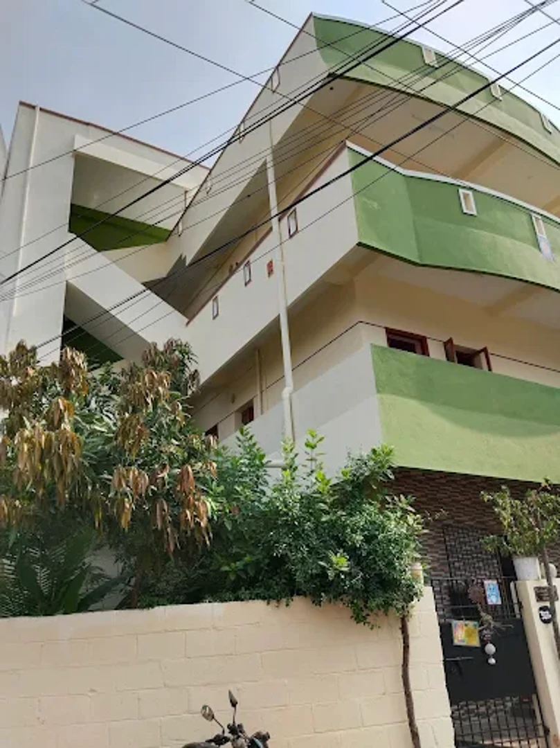 KSN LADIES HOSTEL — PG accommodation in Sholinganallur, Chennai