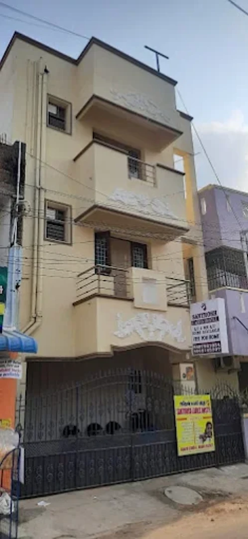 SANTHOSH LADIES HOSTEL IN RAMAPURAM — PG accommodation in Ramapuram, Chennai