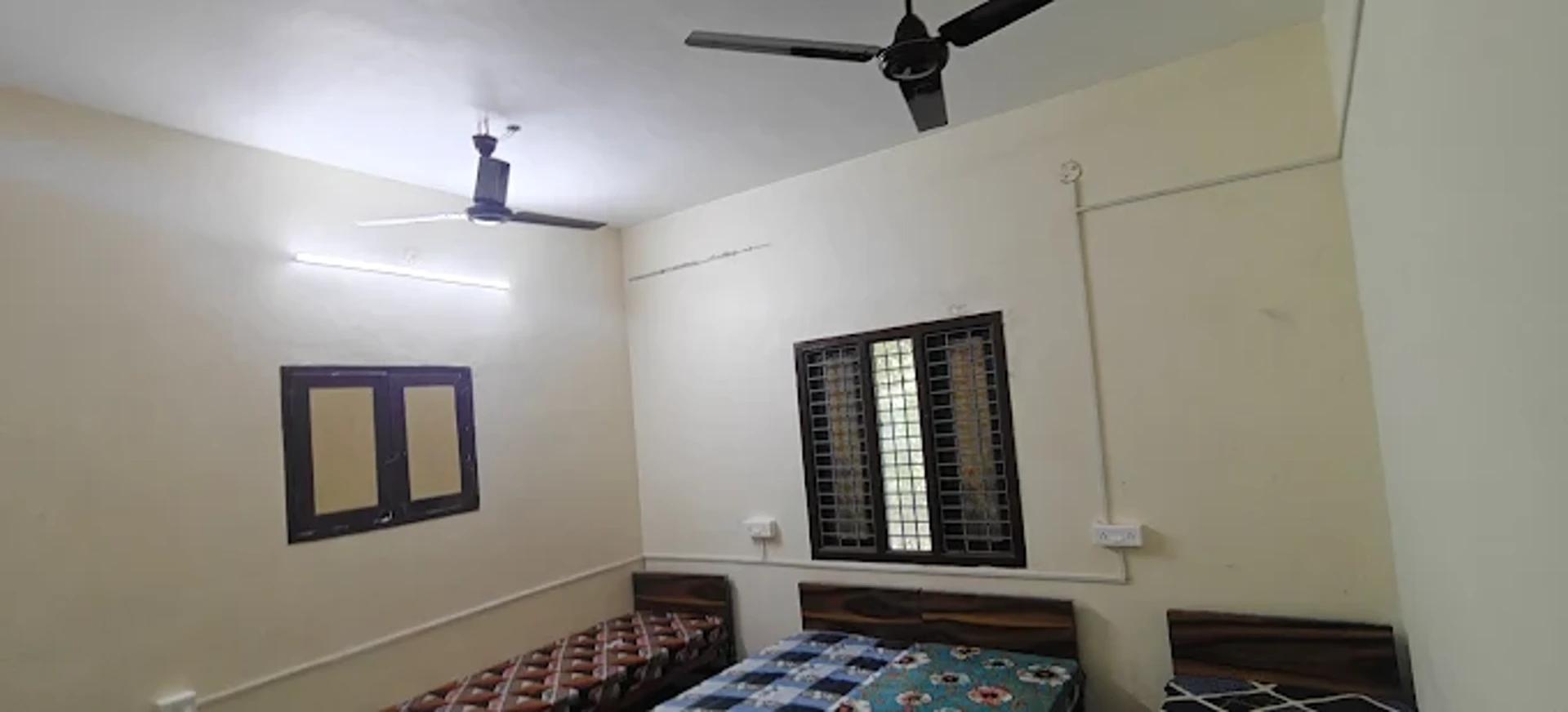 SRI DURGA PG hostel for men-Santhom  — PG accommodation in  Santhome High Rd,, Chennai, 