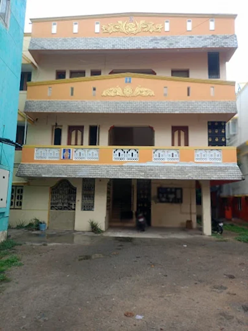 Sri Vijaya ladies Pg — PG accommodation in Sholinganallur, Chennai